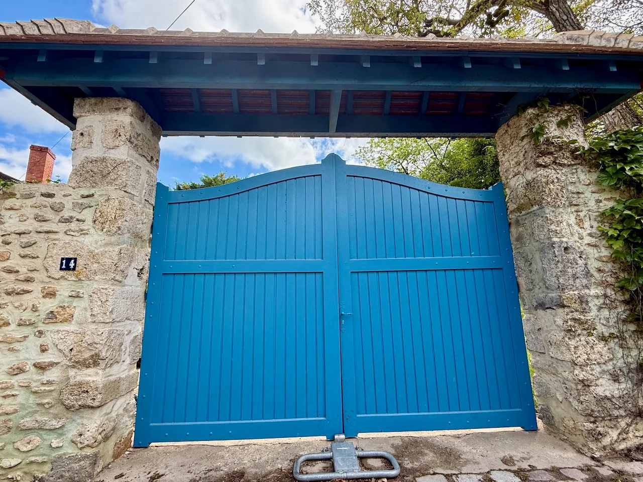 Entry gate at the Hollywood Hideaway